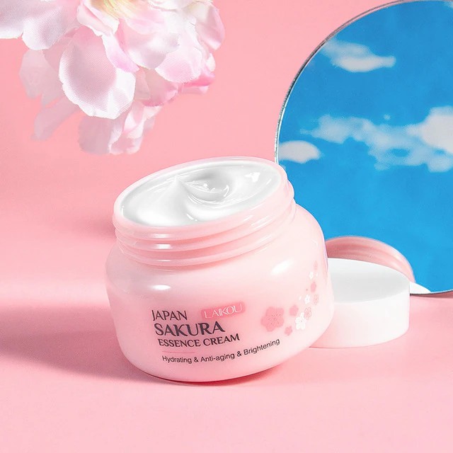 Laikou Japan Sakura Essence Cream